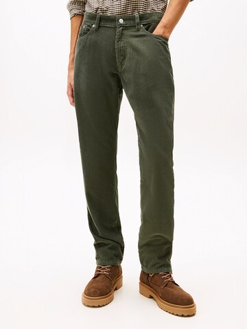 Tommy Jeans Regular Hose 'Ryan' in Grün: Vorderseite