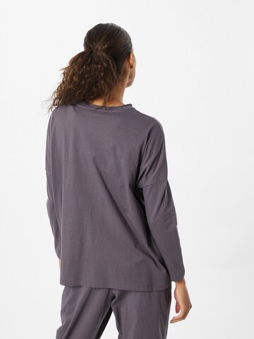 T-shirt fonctionnel CURARE Yogawear en violet