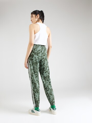 Effilé Pantalon ADIDAS ORIGINALS en vert