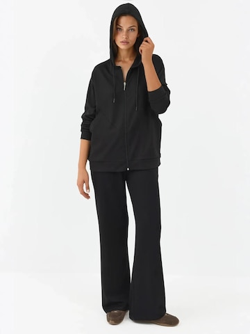 Veste de survêtement Hiccup en noir