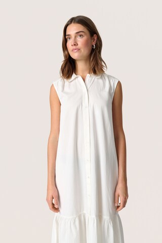 SOAKED IN LUXURY Blousejurk 'Bamone' in Wit