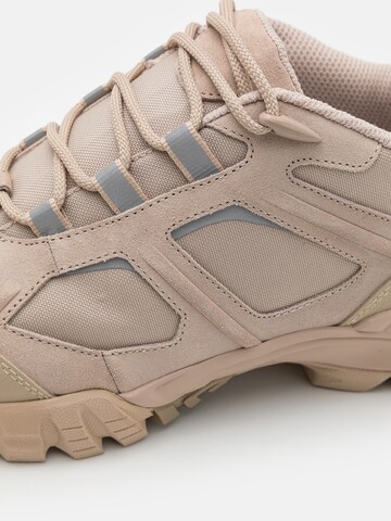 OAKLEY Tenisky 'Sierra Terrain' – béžová