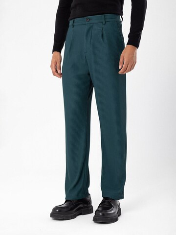 Antioch Loose fit Pleat-Front Pants in Green