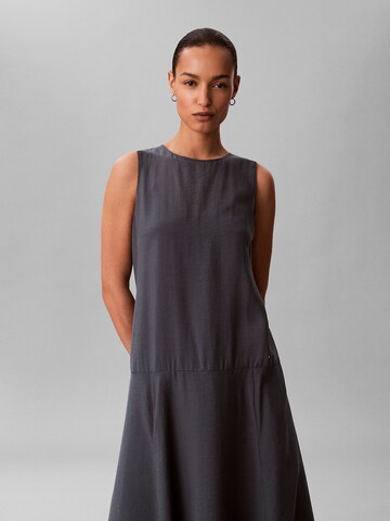 Robe Calvin Klein Jeans en bleu