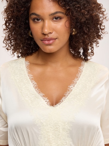 Fiorella Rubino Blouse in White