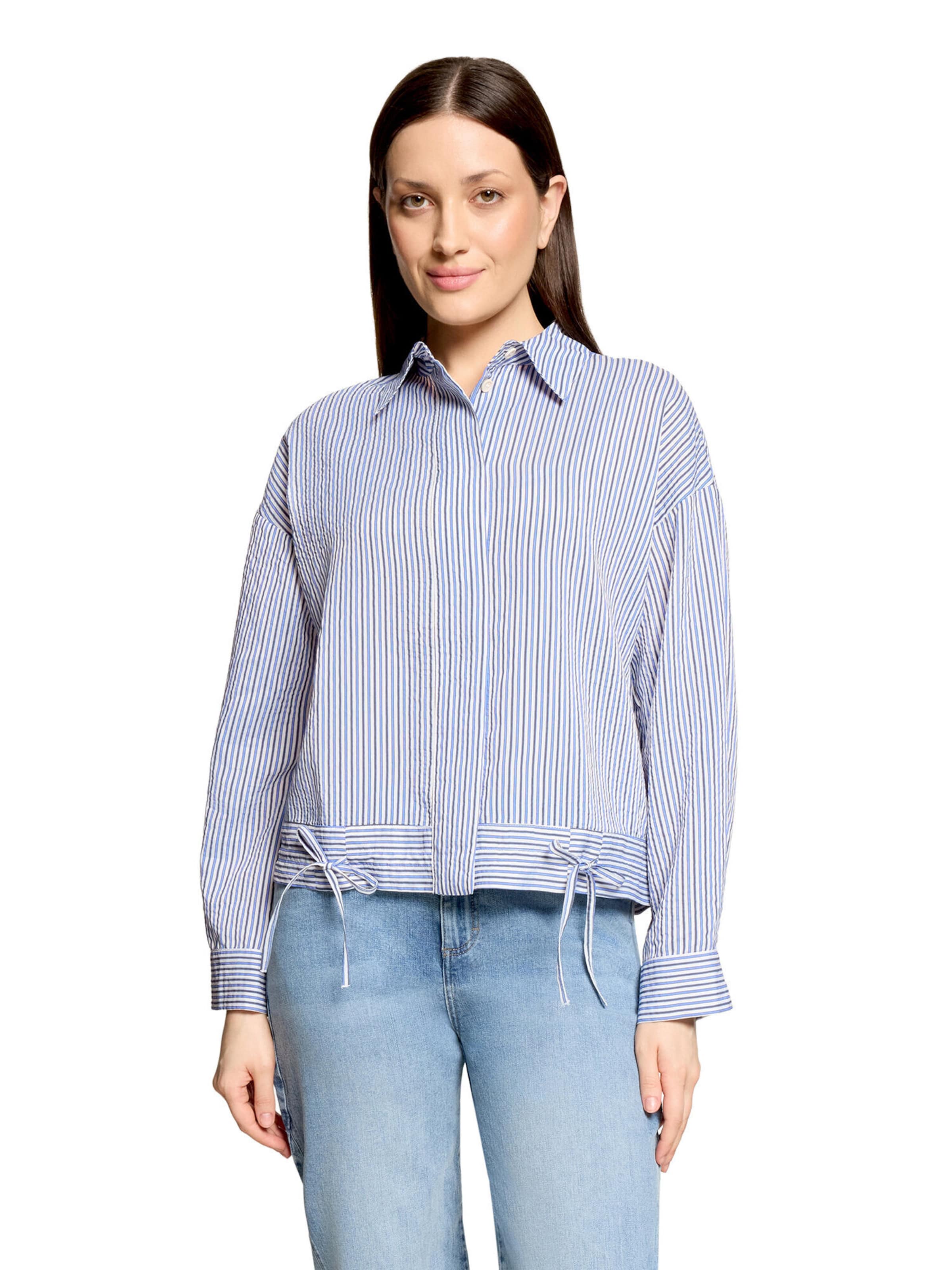 Cartoon Blouse in Blue: front