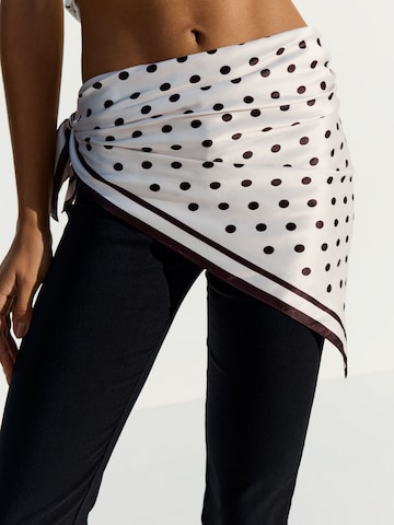 Bershka Kendő - barna