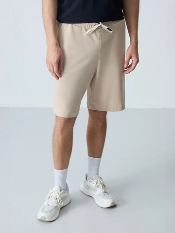 regular Pantaloni di Tommy Life in beige: frontale