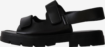 Super Mode Sandal in Black: front