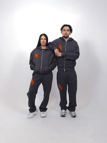 Strictly Business Clothing Trainingspak 'Legacy' in Grijs