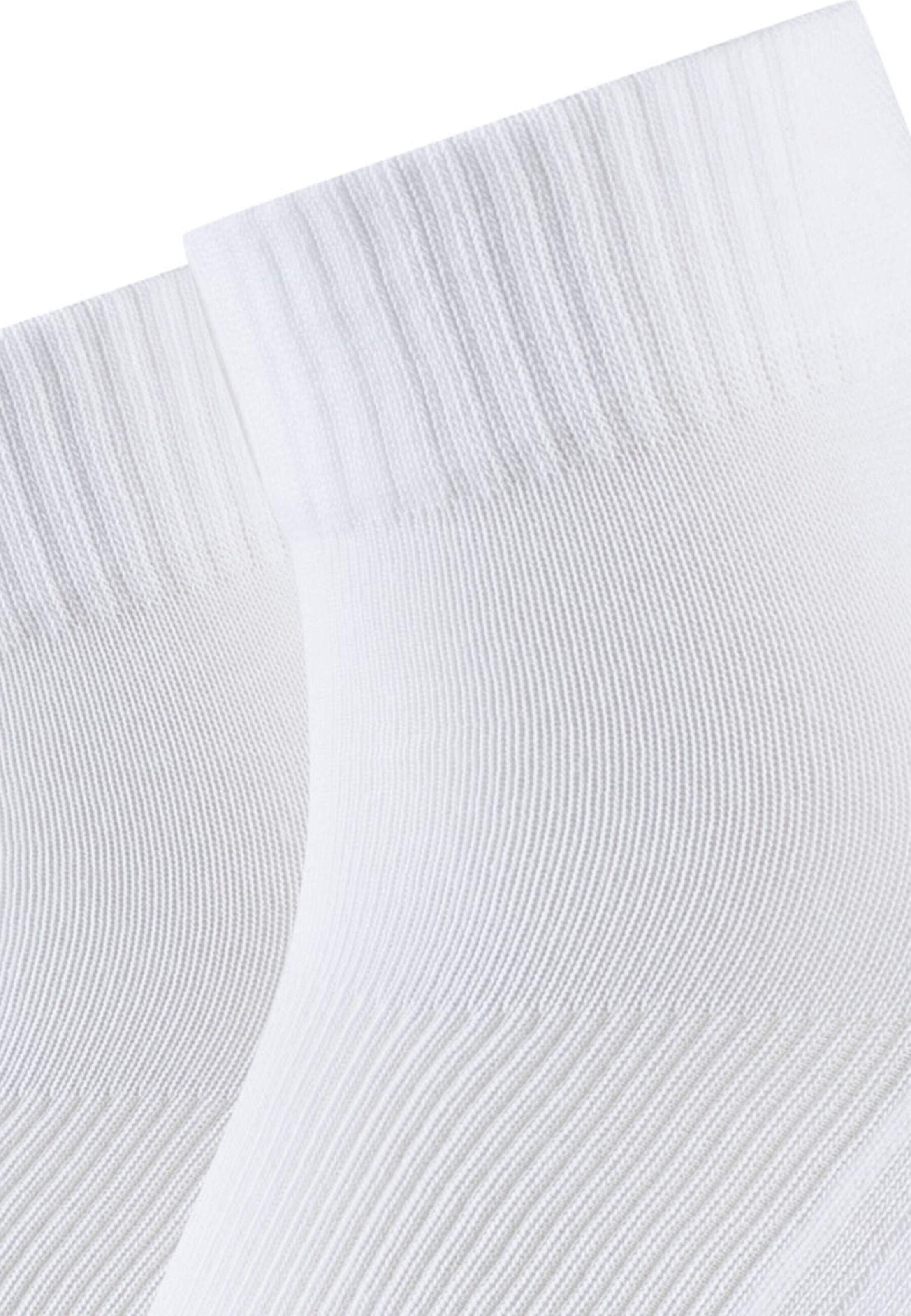 camano Socks in White