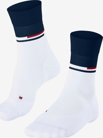FALKE Athletic Socks 'RU Compression Stabilizing' in White: front