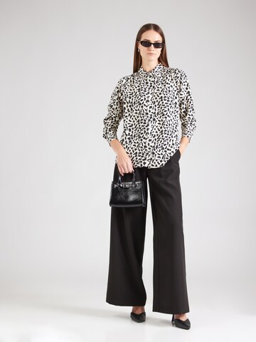 Camicia da donna 'Schwarze Rose' di SEIDENSTICKER in bianco