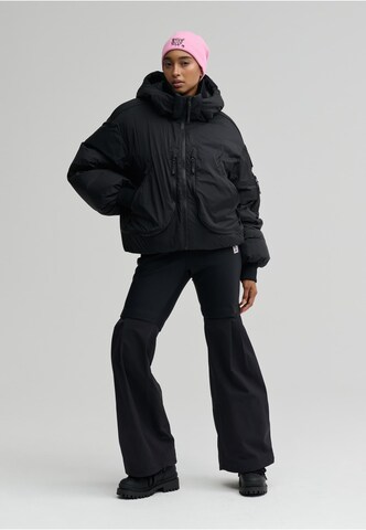 elho Tussenjas 'Astro' in Zwart