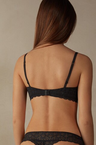 INTIMISSIMI Balconette Bra in Black