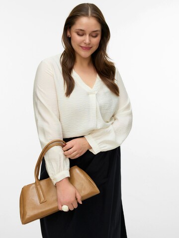 Vero Moda Curve - Blusa en blanco