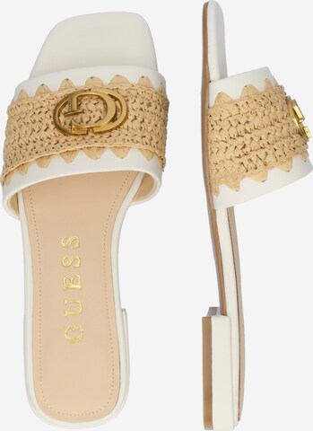 GUESS - Zapatos abiertos 'Tamarra' en beige