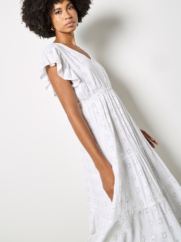 Robe ' ' Apricot en blanc
