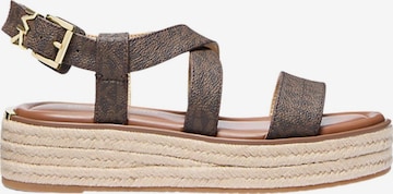 Michael Kors - Sandalias 'LYNN' en marrón: frente