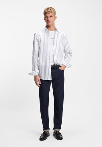 Coupe regular Chemise BOSS en blanc : devant