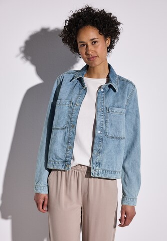 STREET ONE Jeansjacke mit Brusttaschen in Blau: Vorderseite