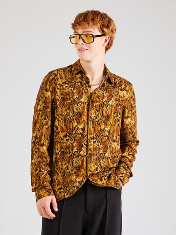 Coupe regular Chemise 'RAMIS' DRYKORN en jaune : devant