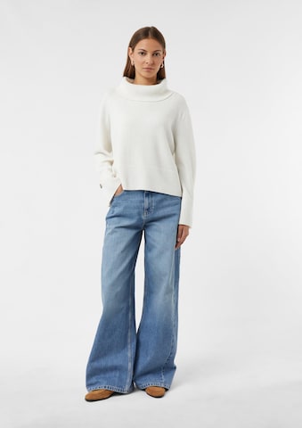 COMMA Sweater in White