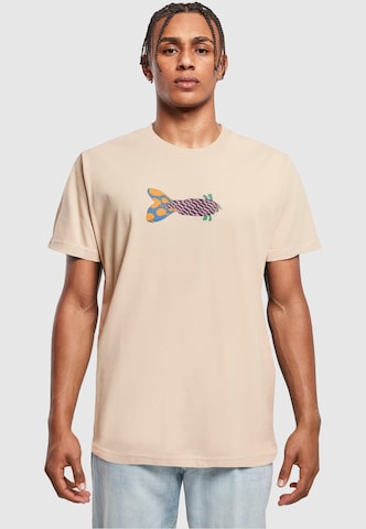 Merchcode Shirt 'Yellow Submarine - Fish No. 1' in Beige: voorkant