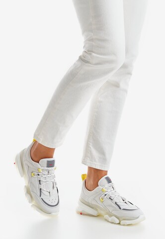 LLOYD High-Top Sneakers in White: front