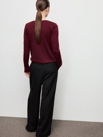 MANGO Пуловер в червено