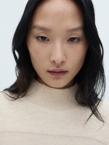 MANGO Trui 'Lilo' in Beige