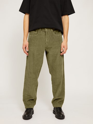 mazine Loose fit Pants ' Conlin Pants ' in Green: front