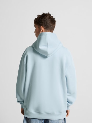 Bershka Sweatshirt i blå