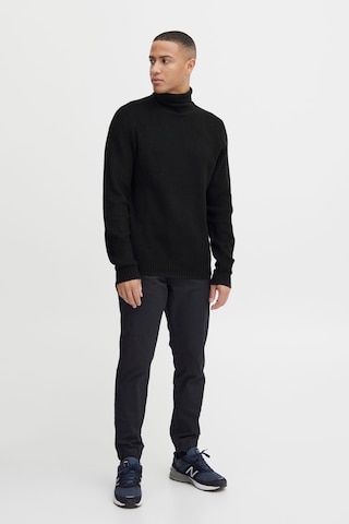 BLEND Sweter w kolorze czarny