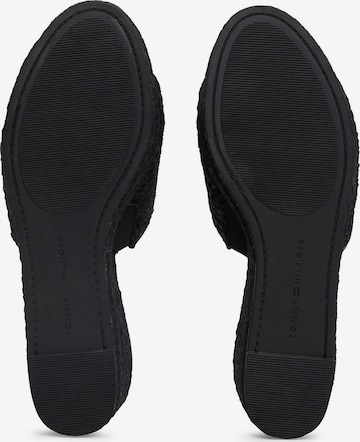 TOMMY HILFIGER - Zapatos abiertos en negro
