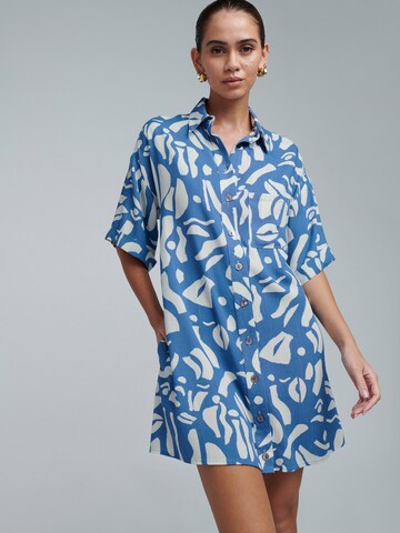 Abito camicia 'NESSA' di St MRLO in blu: frontale