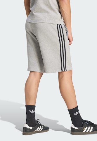 Regular Pantalon '3-Stripes' ADIDAS ORIGINALS en gris