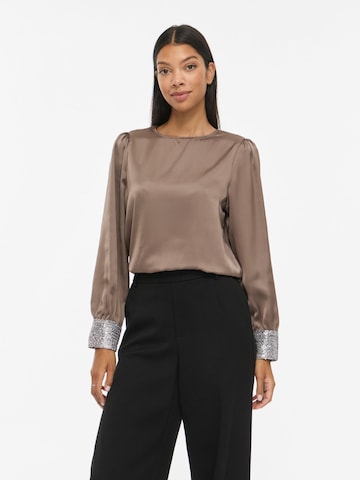 VILA - Blusa 'VISOFIE' en marrón: frente