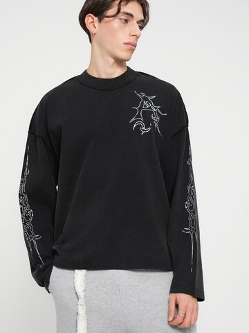 Atelier de roupa Тениска в черно