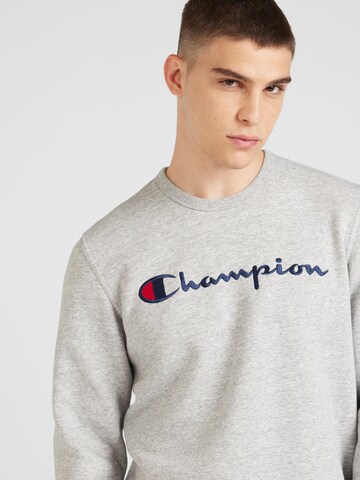 Felpa di Champion Authentic Athletic Apparel in grigio
