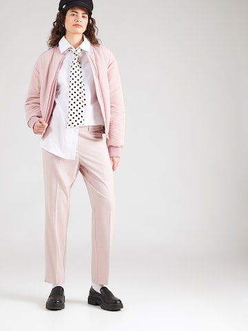 Slimfit Pantaloni cu dungă 'HEDY' de la MORE & MORE pe roz