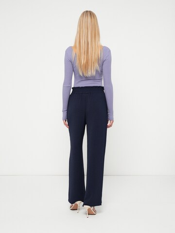 VILA Regular Pants 'VITIFF' in Blue