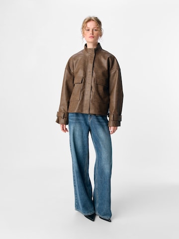 Veste mi-saison 'OBJLAMA' OBJECT en marron
