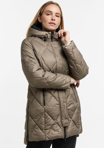 Barbara Lebek Between-Seasons Coat in Beige: front