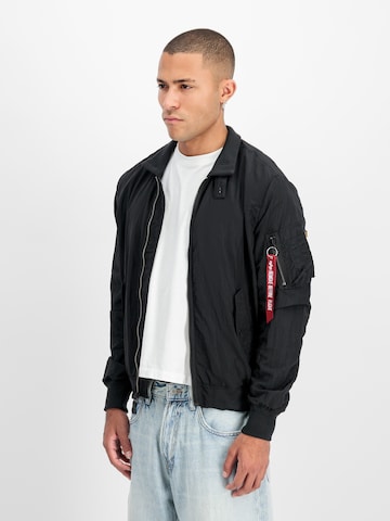 ALPHA INDUSTRIES Kurtka przejściowa w kolorze czarny: przód