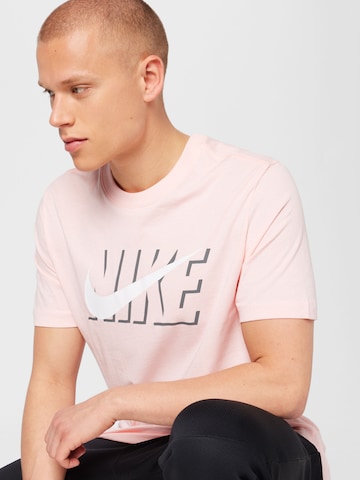 Nike Sportswear - Camisa em rosa