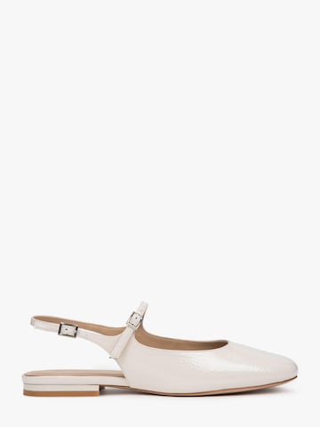 Décolleté sling '501-02' di Estro in beige: frontale