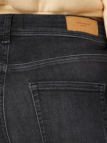VERO MODA Skinny Jeans 'Lux' in Zwart