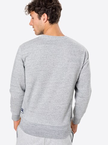 Sweat-shirt 'Essential' Superdry en gris