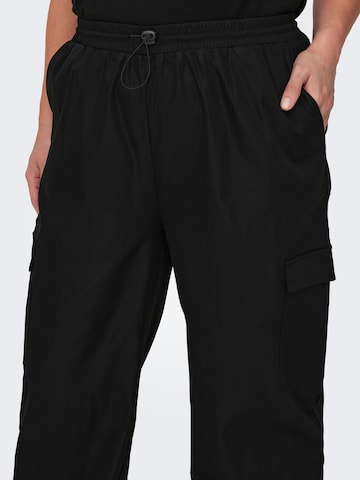ONLY Carmakoma Tapered Cargohose in Schwarz